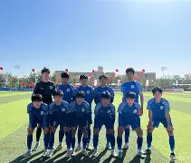 开云体育 -上海申花训练开放日；清晨绝杀压哨引欢呼；德甲在即；球探报告显示潜力的简单介绍