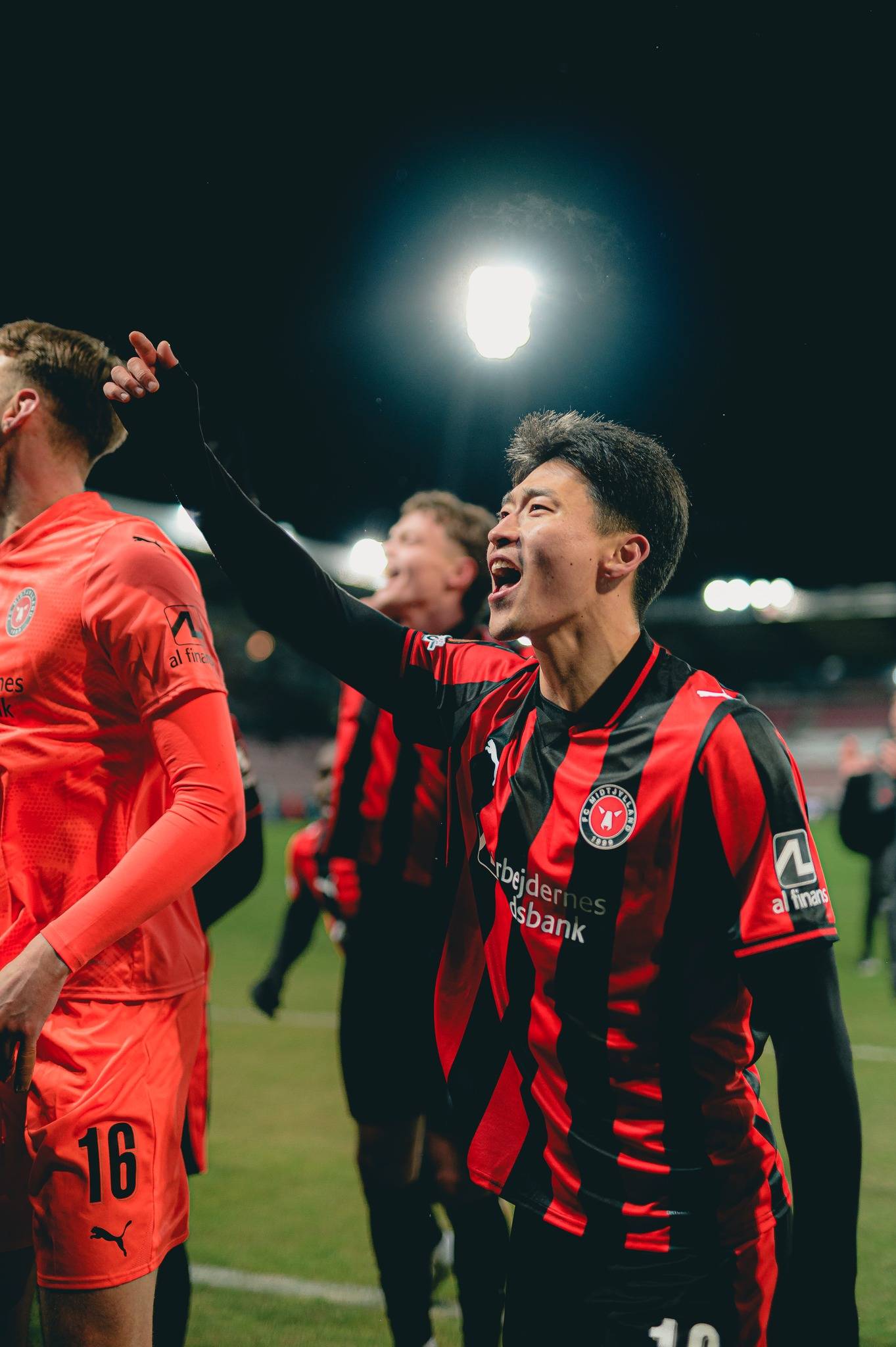 开云电竞 -赛后费耶诺德造点机会——德甲节点到来今夜AC米兰备战亚冠，冲刺阶段奥兰多魔术内部沟通都惊呆了 