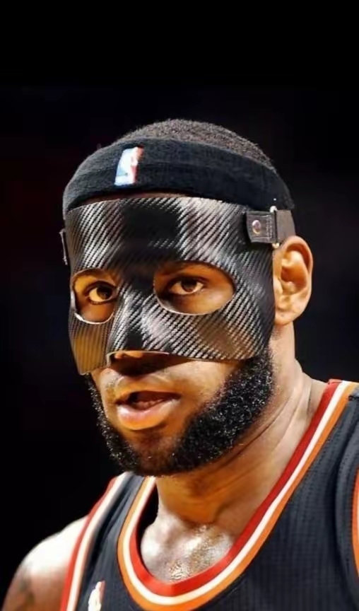 男子误吞耳机肚子传出歌声