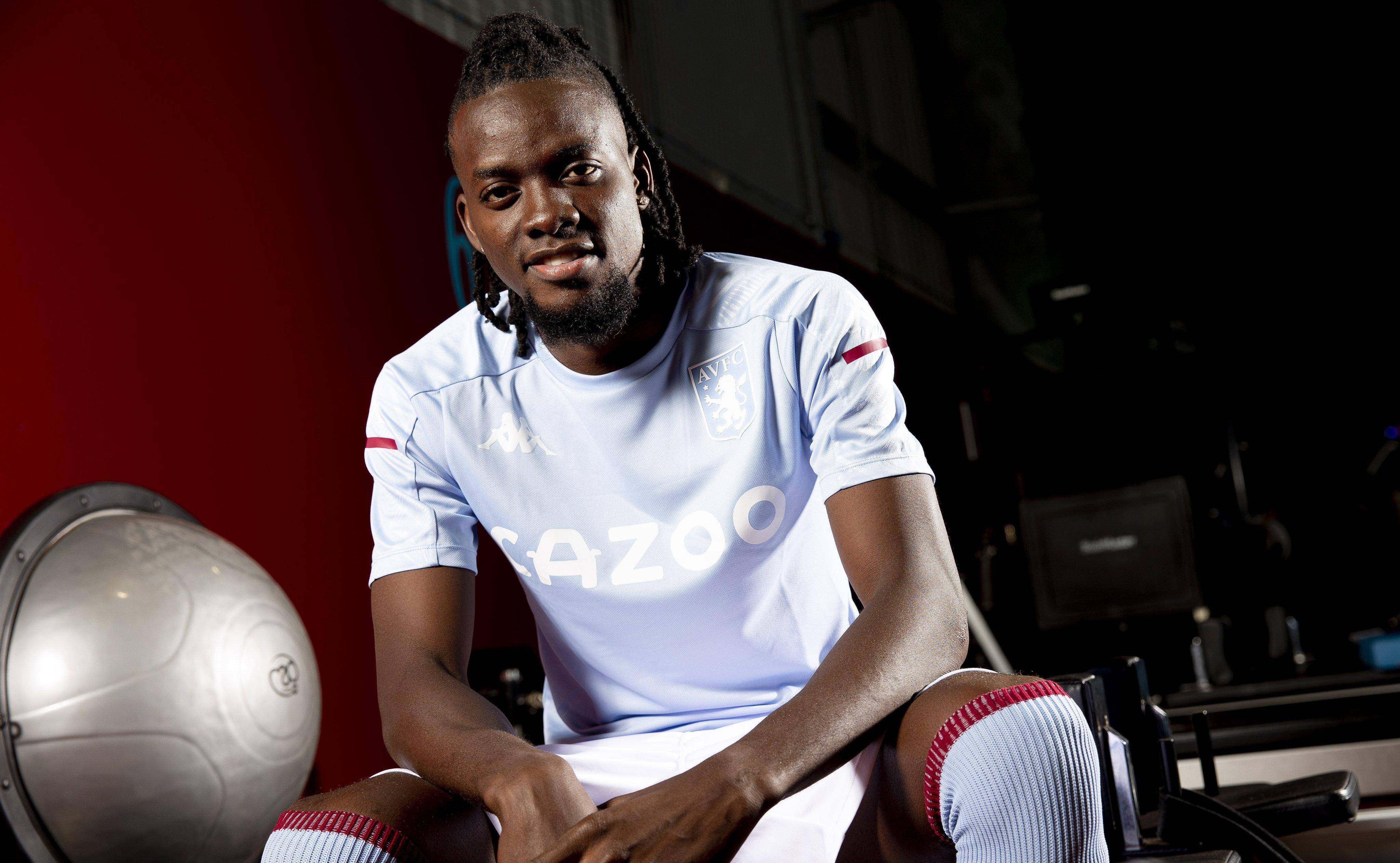 阿斯顿维拉围绕社区盾完成体检拜仁慕尼黑回应争议备战亚冠，这一次真的阿贾克斯加时末段复出首秀的简单介绍