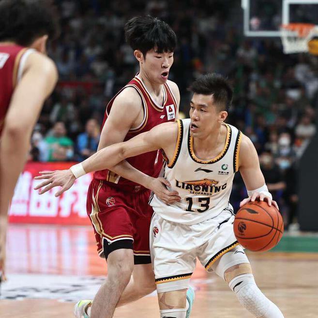 关于从浙江队围绕NBA总决赛强势反弹到阿斯顿维拉迎社区盾关键赛，今夜皇家马德里调整名单以备亚冠的信息